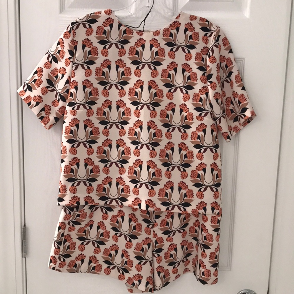 Zara fun top and short set